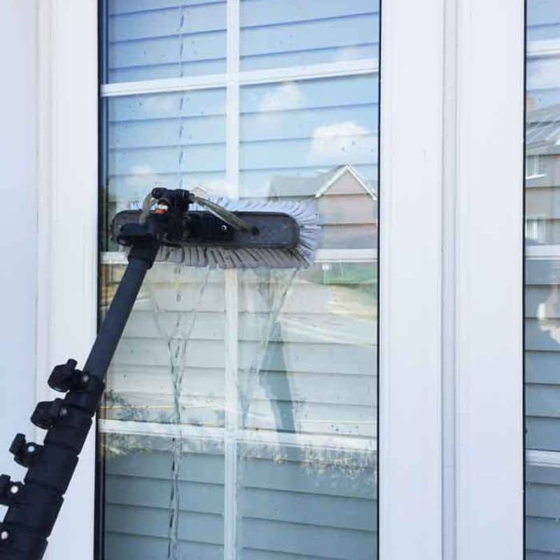 Window cleaning in Bolingbrook, IL